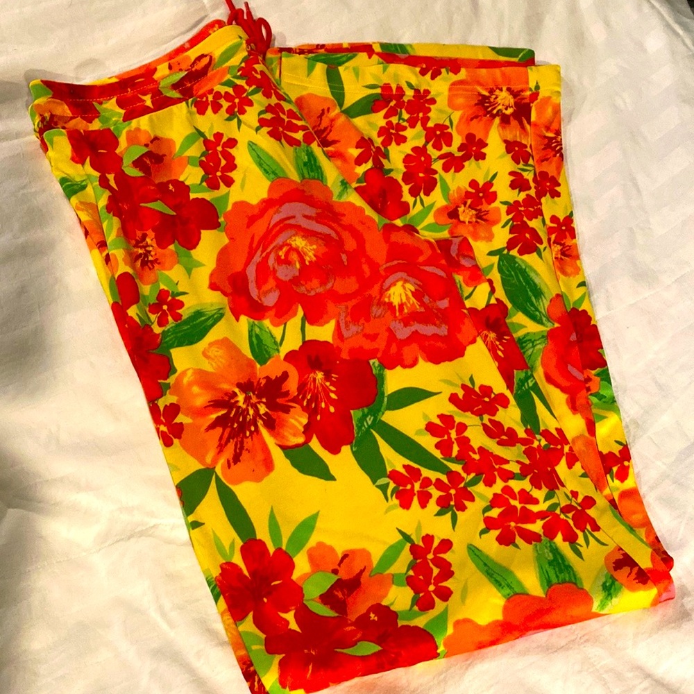 🍀Moda International floral drawstring pant NWOT M inseam 33